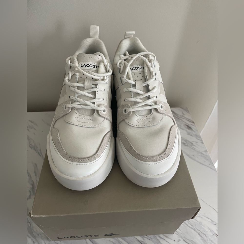 Lacoste Women's L002 Leather Sneakers - 6.5 - Picture 3 of 6